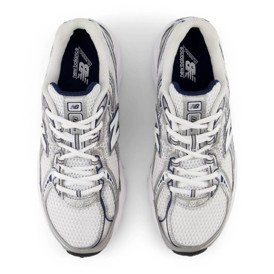 New Balance 740
